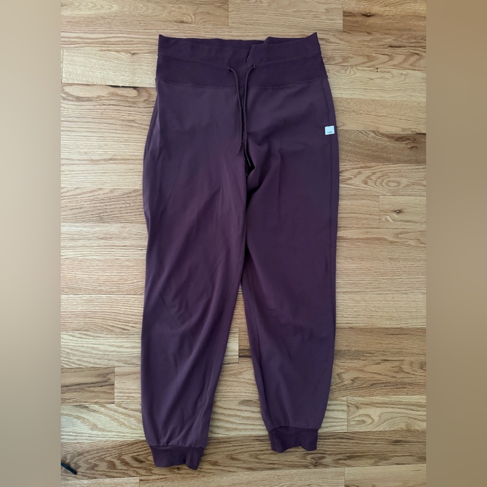 Vuori Lightweight Joggers